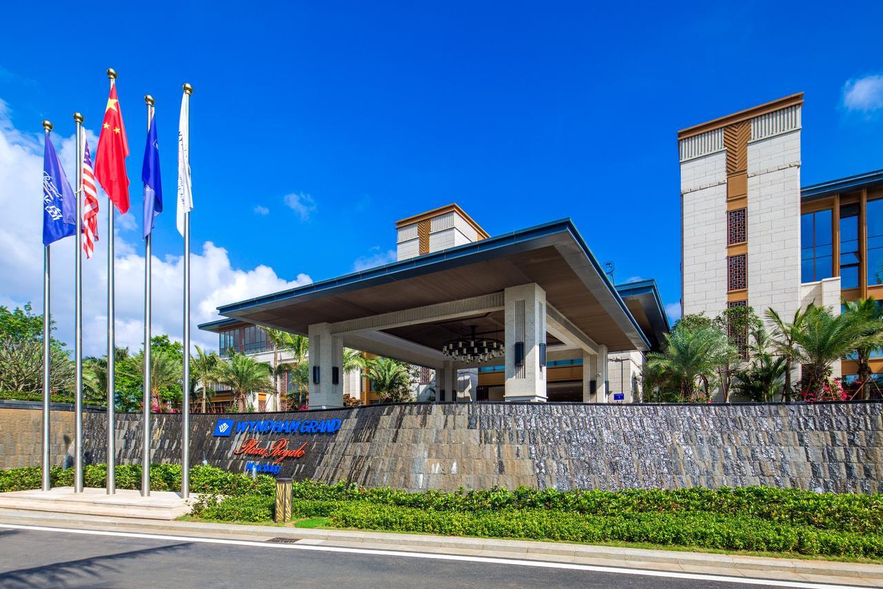 Wyndham Grand Plaza Royale Wenchang Exterior photo